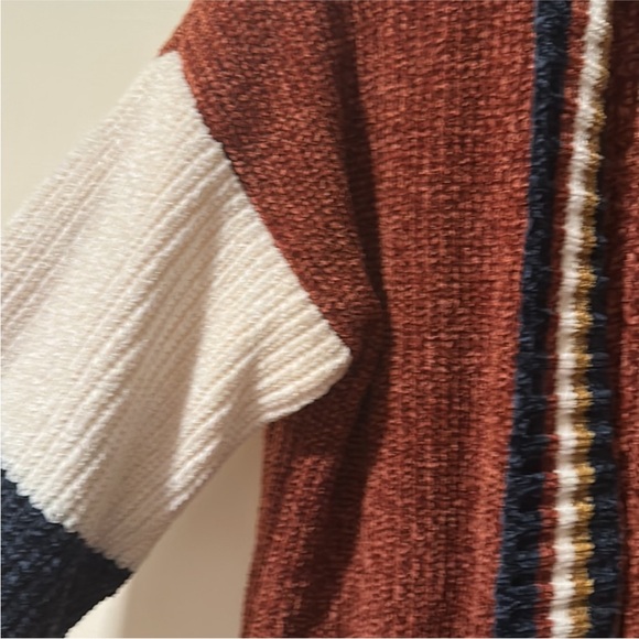 BRICK MULTI STRIPED CHENILLE CABLE KNIT CARDIGAN - Picture 6 of 6